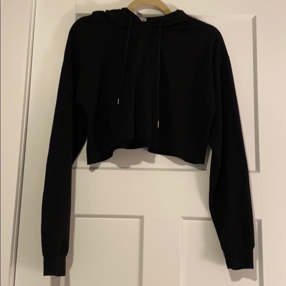 Black cropped hoodie
